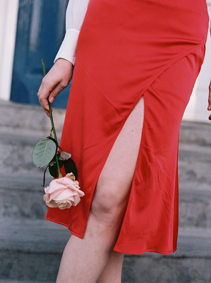 Women's Parisian Red Silk Satin Midi Skirt｜Azuriera
